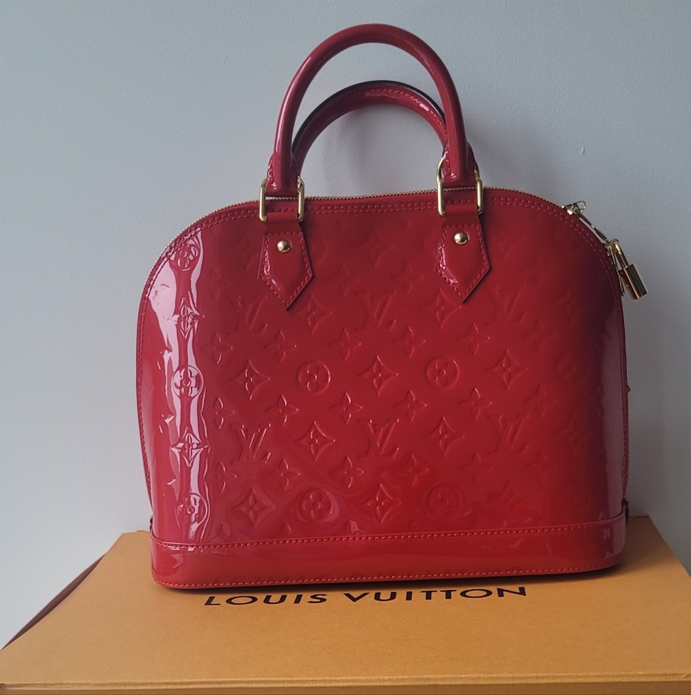 LOUIS VUITTON Monogram Vernis Alma PM Handbag - Picture 11 of 16